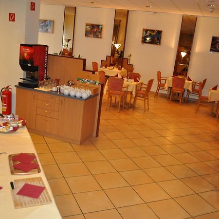 Trip Inn Hotel Frankfurt Airport Ruesselsheim Ngoại thất bức ảnh