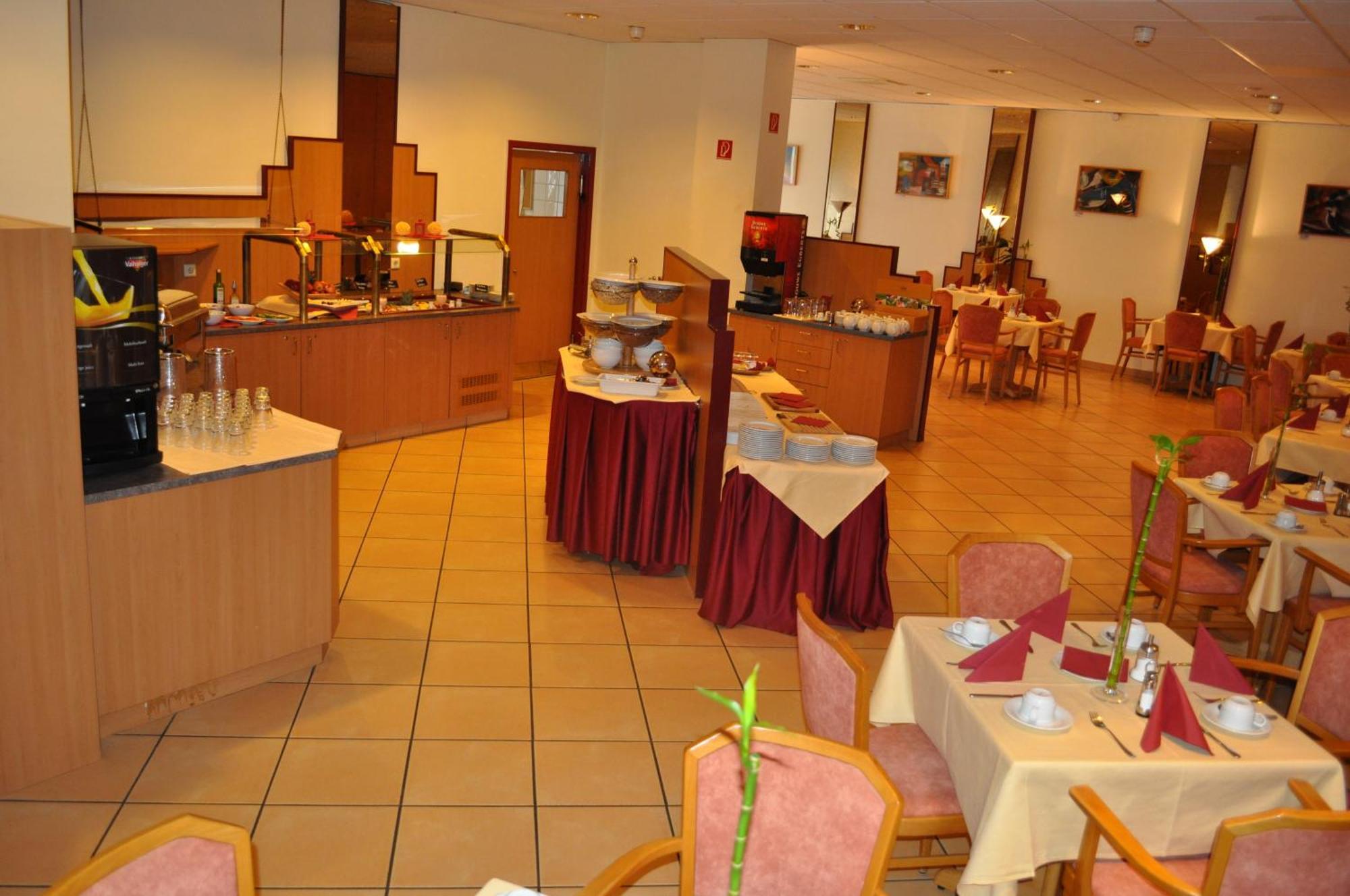 Trip Inn Hotel Frankfurt Airport Ruesselsheim Ngoại thất bức ảnh