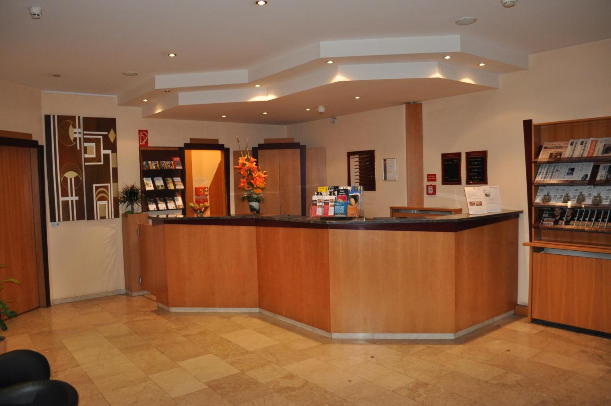 Trip Inn Hotel Frankfurt Airport Ruesselsheim Ngoại thất bức ảnh