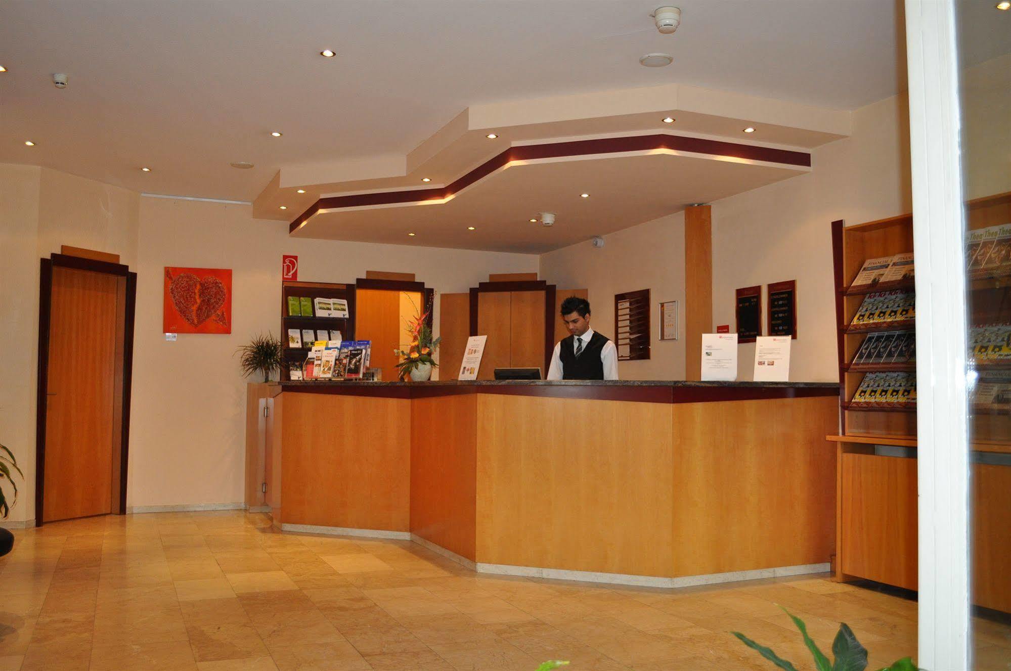 Trip Inn Hotel Frankfurt Airport Ruesselsheim Ngoại thất bức ảnh