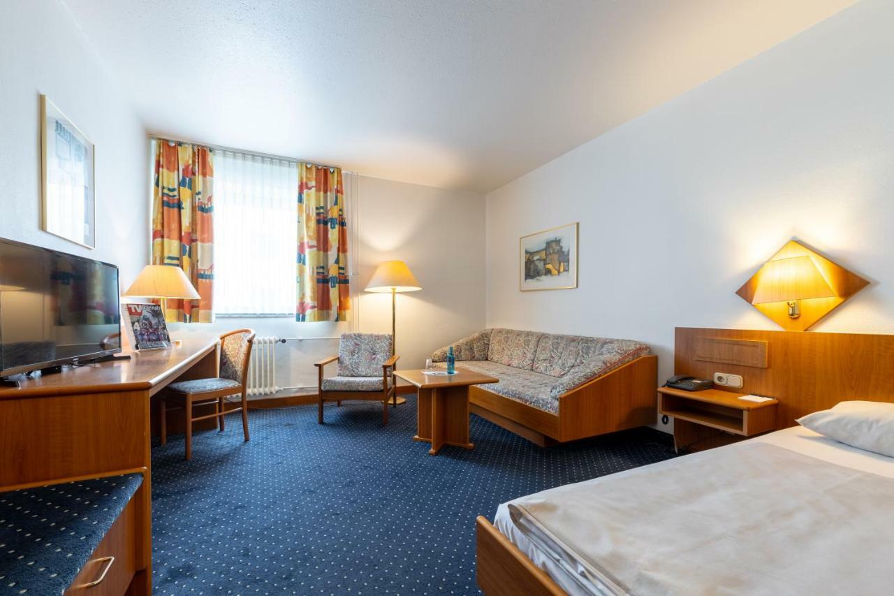 Trip Inn Hotel Frankfurt Airport Ruesselsheim Ngoại thất bức ảnh