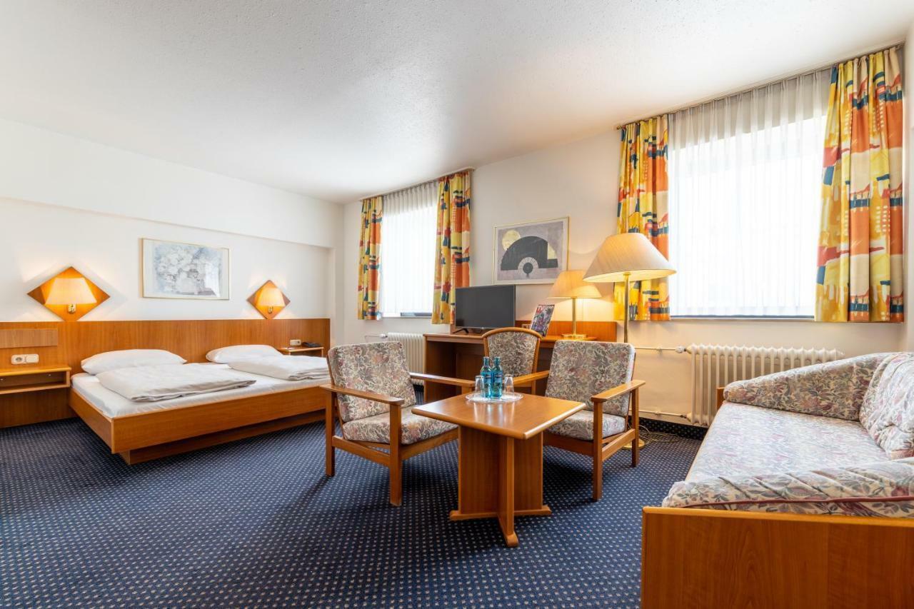 Trip Inn Hotel Frankfurt Airport Ruesselsheim Ngoại thất bức ảnh