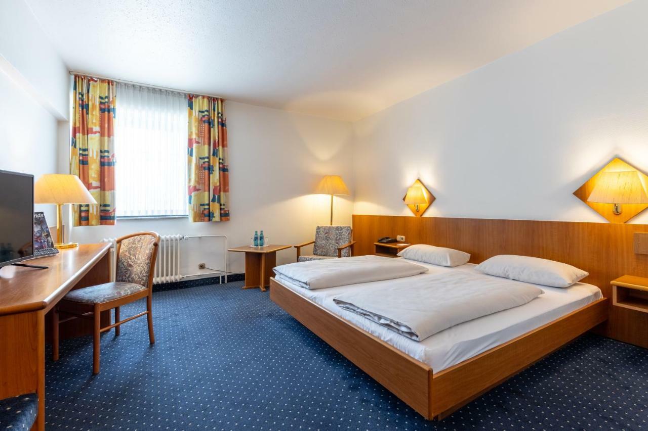Trip Inn Hotel Frankfurt Airport Ruesselsheim Ngoại thất bức ảnh