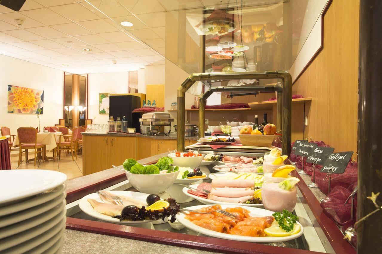 Trip Inn Hotel Frankfurt Airport Ruesselsheim Ngoại thất bức ảnh